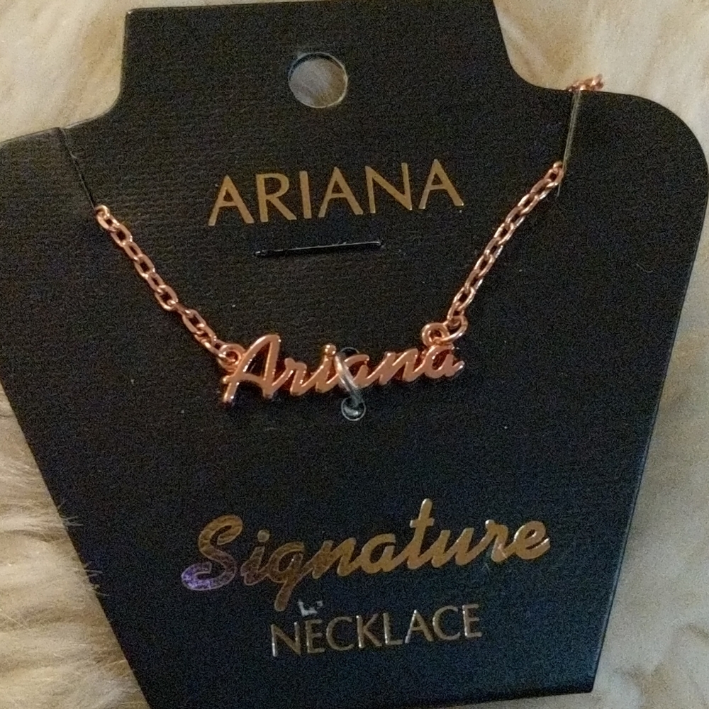 Ariana Rose Gold Necklace